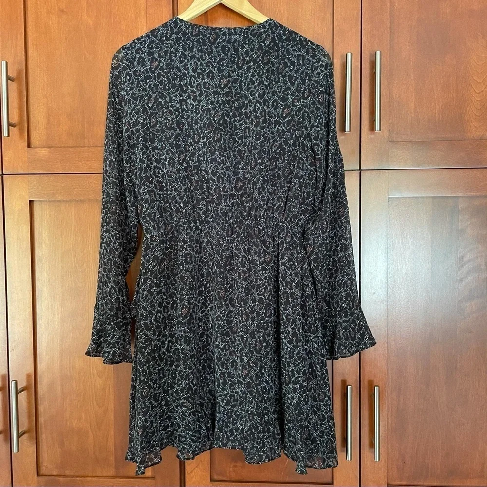 Cupcakes and Cashmere Ruffle Dress Size Medium